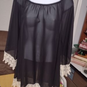 NWT Woman's top Size Medium.  R. Rouge